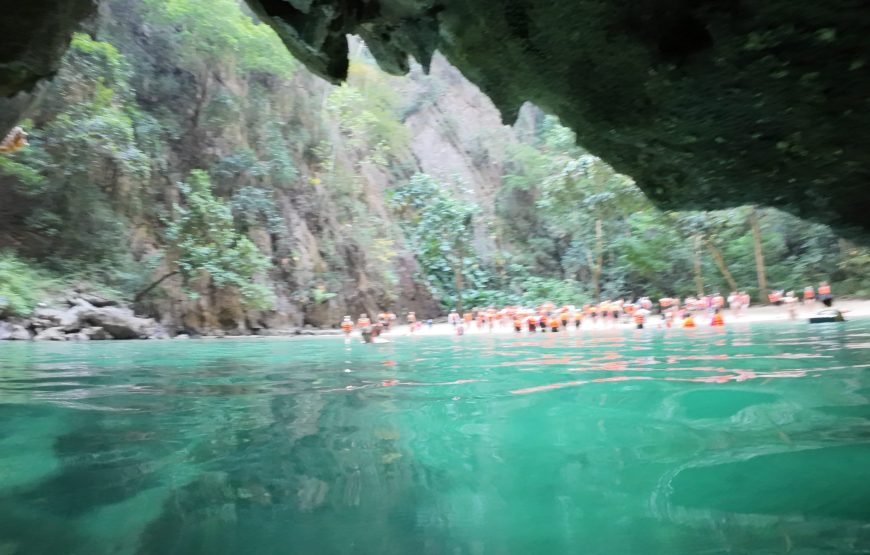 Trang: Emerald Cave, Kradan, Chueak Snorkeling Boat Trip